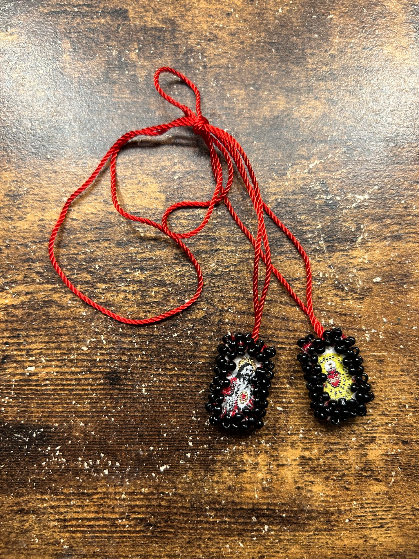 Mini escapulario pulsera
