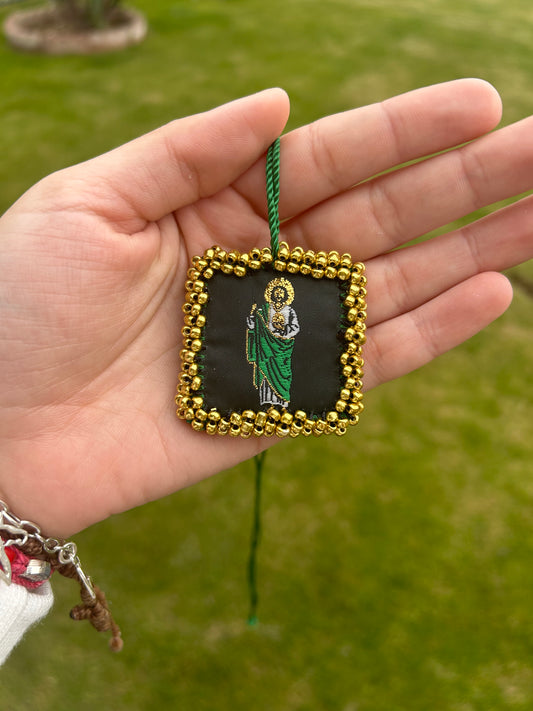 Jumbo Escapulario Necklace